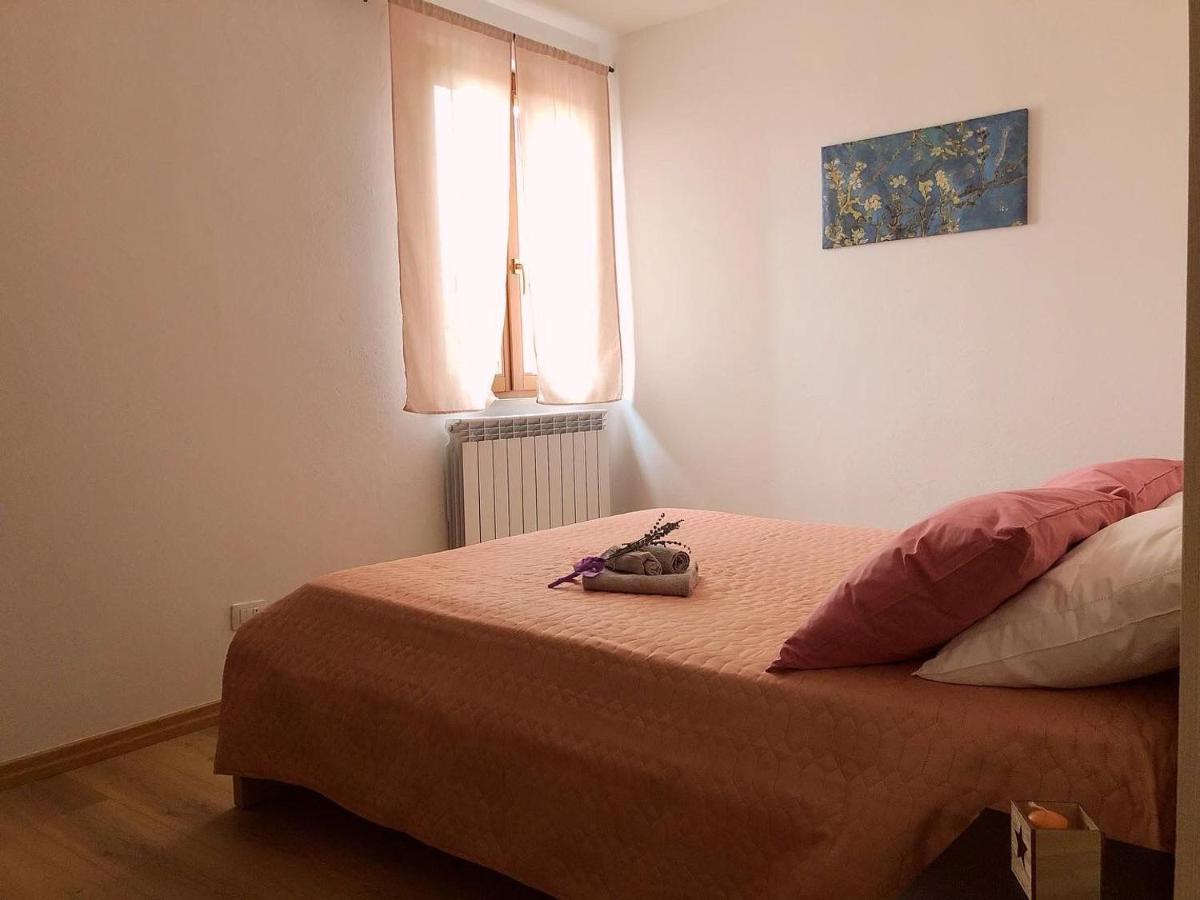 A Casa Di Matisse - Appartamento Vacanze Urbino Exterior photo